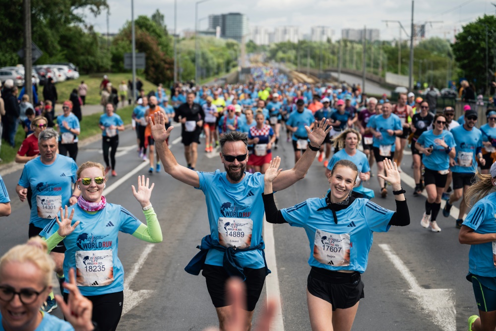 uczestnicy-wings-4-life-poz